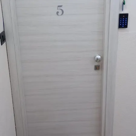 Omnia Bed & Breakfast Scilla