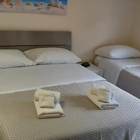 Omnia Bed & Breakfast Scilla