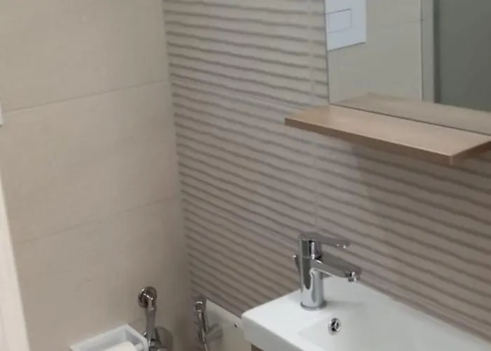 Alojamento de Acomodação e Pequeno-almoço Omnia